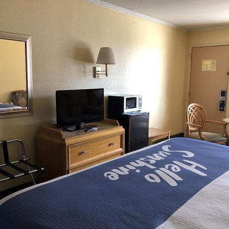 Days Inn By Wyndham Alamogordo White Sands Exterior foto